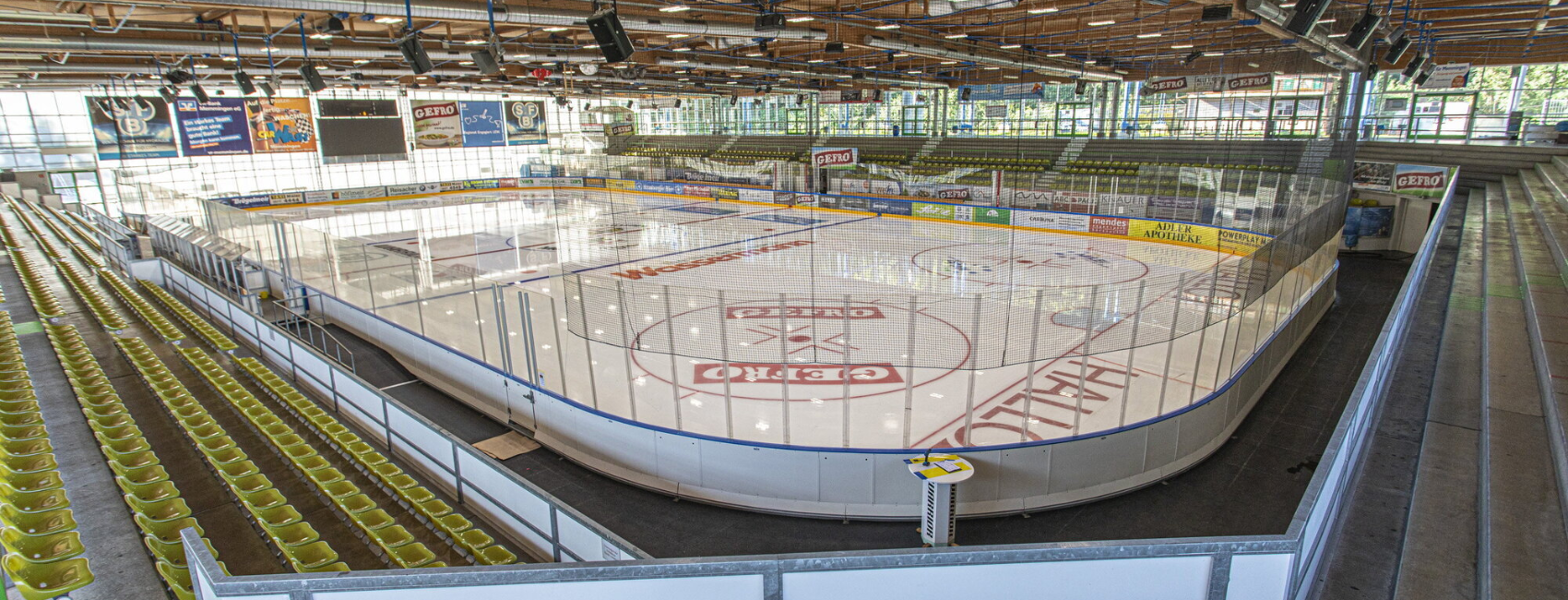 Eissporthalle