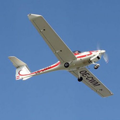 Flugzeug selber fliegen | Katana DA20 bei Wien | 45 Minuten